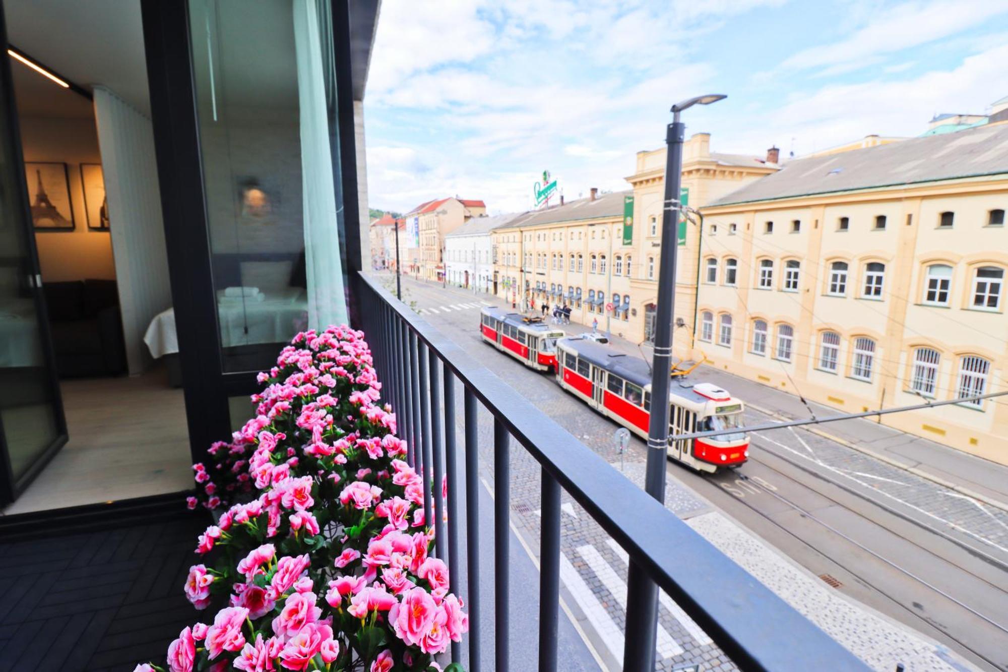 Appartement Sunny In Smichov, 5